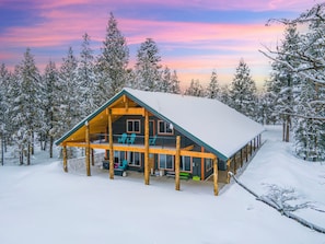 The 5000 sq ft cabin is the perfect space for large groups to gather!