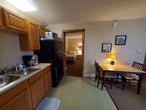 Kitchen/Dining Area