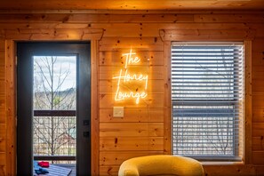 The “Honey Lounge” gives you a vibey area to hang out with friends and family.