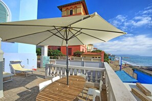 Balcony / Terrace / Patio, Outdoor