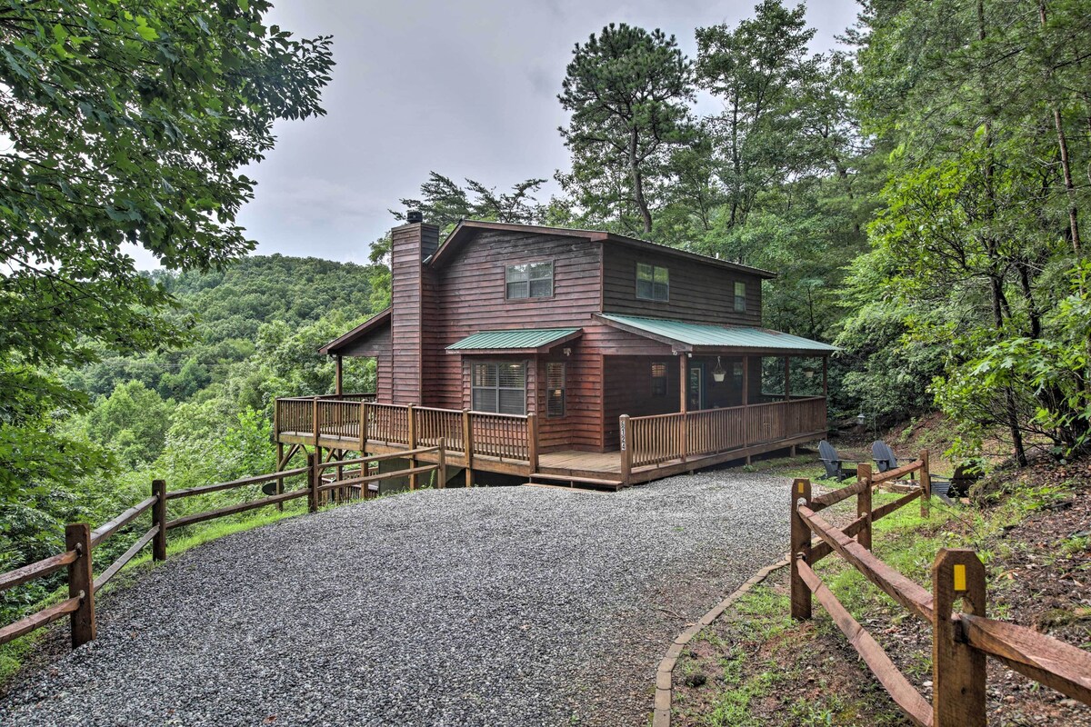 Rustic Young Harris Cabin w/ Fire Pit & Views