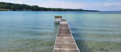 no docking on deck, mooring only( not recommended over night), have high winds.