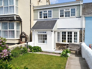 Charming holiday home | Morolwg, Borth, near Aberystwyth