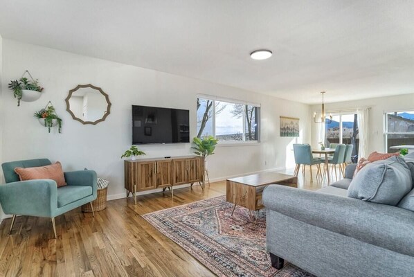 Welcome to Skyline Overlook! A 3-bedroom, 1.5 bathroom listing that have INCREDIBLE views overlooking the city skyline and Cheyenne Mountain.
