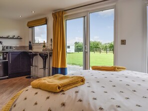 Interior | Honeypot Lodge - Sunny Pooh Corner, Beaworthy