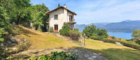 Villa Due Riviere - Stresa, Lake Maggiore - NORTHITALY VILLAS vacation rentals