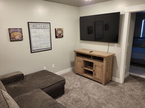 TV Room (2)
