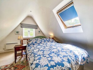 Double bedroom | The Stable - Bellcroft, Clyffe Pypard