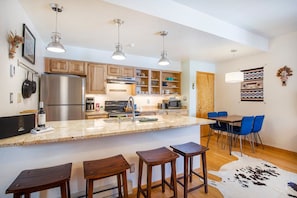 Breakfast bar