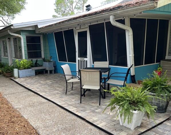 A small but comfortable retreat with a low carbon footprint. 