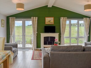 Living area | Buckland Lodge - Whitey Top Lodges, Pentridge