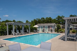 Community pool