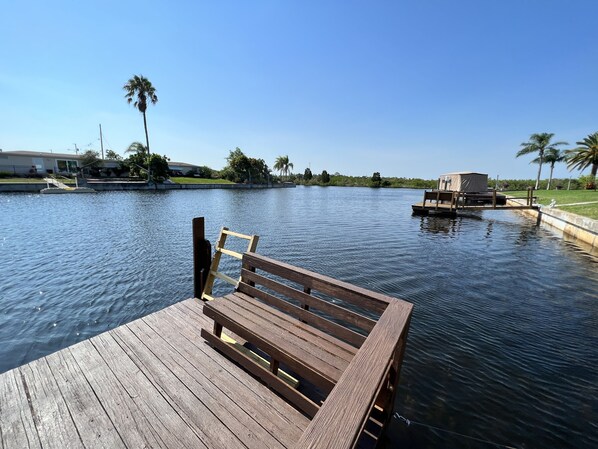 Rear floating dock