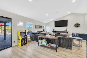 Spielezimmer