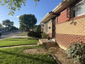 Front of house and entrance 