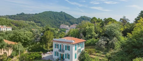 Cielo, Nube, Pianta, Proprietà, Comunita 'Impianto, Costruzione, Paesaggio Naturale, Albero, Lotto, Montagna