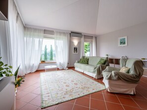 Furniture, Plant, Comfort, Building, Interior Design, Curtain, Couch, Floor, Flooring, Living Room