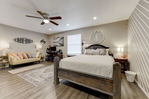 grand master bedroom suite 1