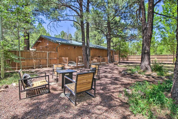 Pinetop Vacation Rental | 3BR | 2BA | 1,100 Sq Ft | 2 Steps Required to Access