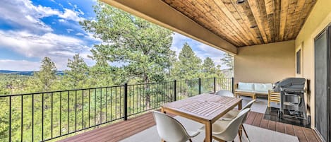 Ruidoso Vacation Rental | 4BR | 3BA | 2,041 Sq Ft | Step-Free Entry