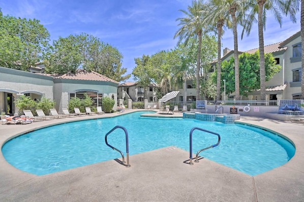 Scottsdale Vacation Rental | 2BR | 2BA | Step-Free Access | 1,140 Sq Ft