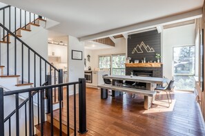 Dining Table (7 Top), Fireplace (Wood Burning)