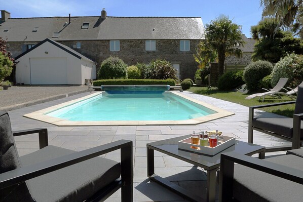 Villa rental Kastelluce, Cancale, Brittany