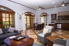 Casa A Living Room
