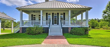 Waveland Vacation Rental | 3BR | 2.5BA | Stairs Required | 2,570 Sq Ft