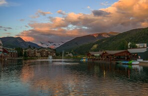 Enjoy incredible lodging, amazing dining and luxury spas in gorgeous Keystone.
