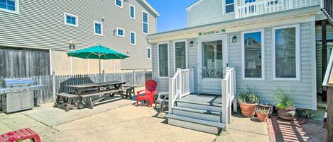 Ship Bottom Vacation Rental | 2BR | 1BA | 800 Sq Ft | Stairs Required
