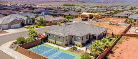 Birds Eye View Pickleball and Putting Green/ Gazebo