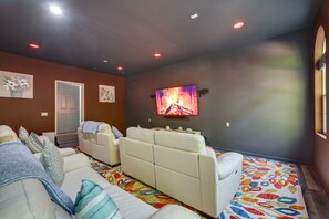 Movie Theater Room | Leather Reclining Sofas | Free WiFi