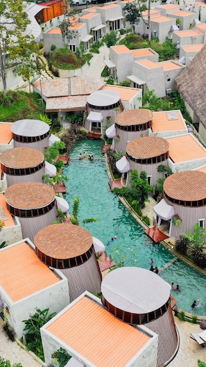 Pool inomhus/utomhus