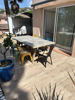 Outside Dining