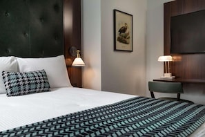 The Liberty Trust Petite Queen Guestroom Bedroom 1 15