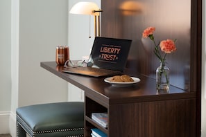rsz_liberty-trust-rooms-classicking-3