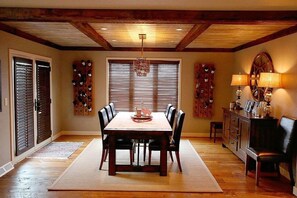 Dining room off kitchen; seats 6-8