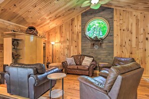 Living Room | Free WiFi | Towels & Linens | 2,000 Sq Ft