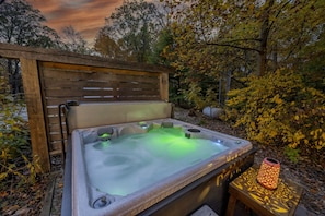 Hot tub at twilint