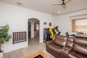 Game Room - W/arcade games, xbox and more