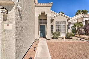 Property Exterior | Front Entrance