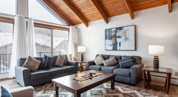 Furniture, Table, Building, Coffee Table, Indoors