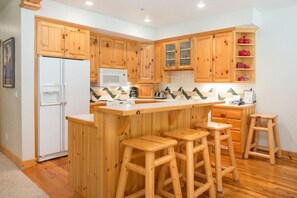 Furniture, Indoors, Room, Kitchen Island, Kitchen