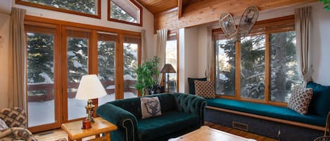 Living Room, Indoors, Room, Couch, Furniture