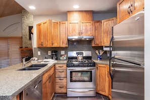 Room, Indoors, Kitchen, Oven, Furniture
