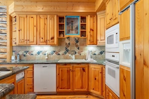 Furniture, Room, Indoors, Kitchen, Oven