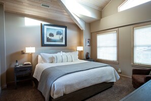 Bedroom, Room, Indoors, Home Decor, Furniture