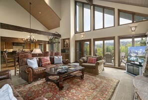 Home Decor, Living Room, Furniture, Indoors, Table