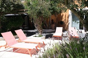 Location vacances CAUMONT-SUR-DURANCE maison à louer terrasse
